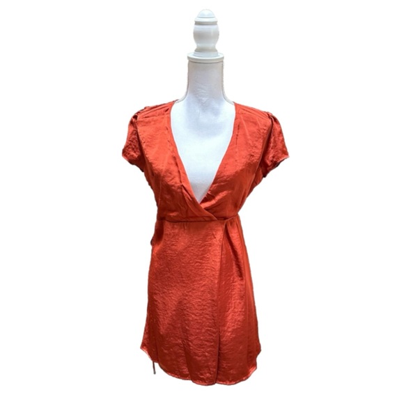 UO Satin Wrap Dress Short Sleeve Rust Size S - Picture 3 of 8
